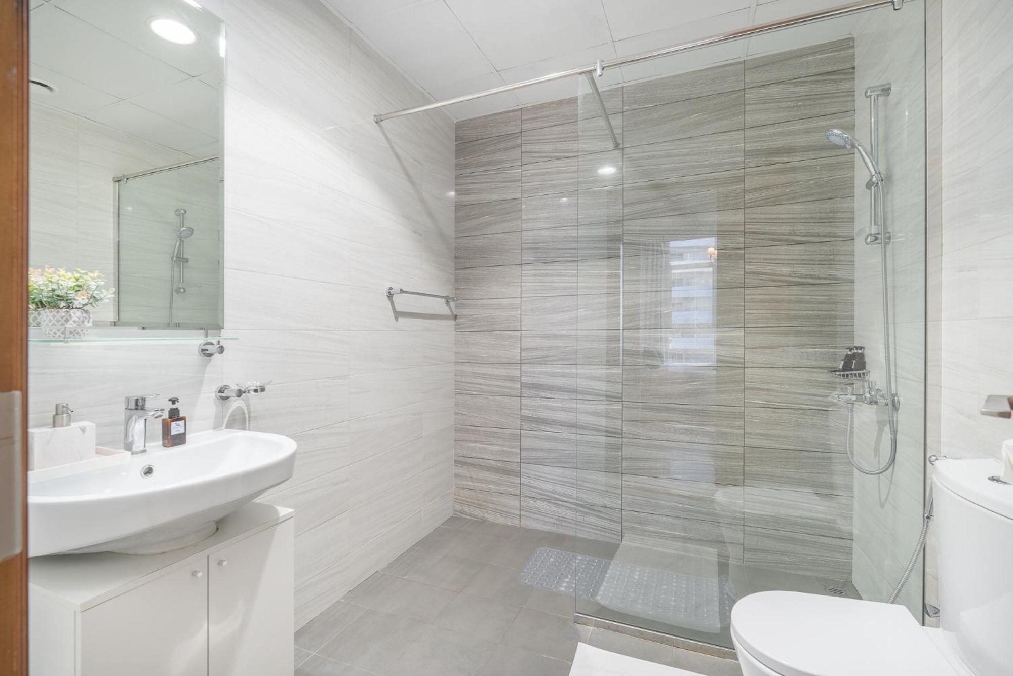 Heaven Crest Homes: Downtown Near Mall & Burj Khalifa Dubai